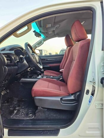 TOYOTA HILUX Image 7