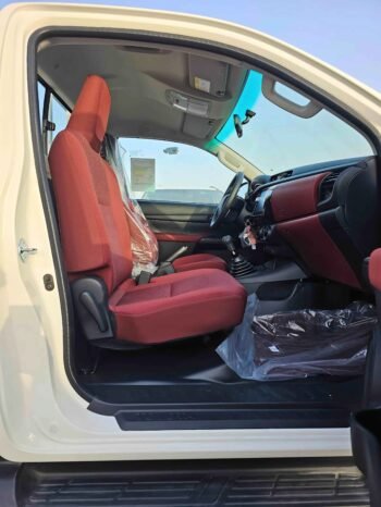 TOYOTA HILUX Image 4