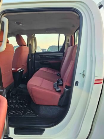 TOYOTA HILUX Image 5