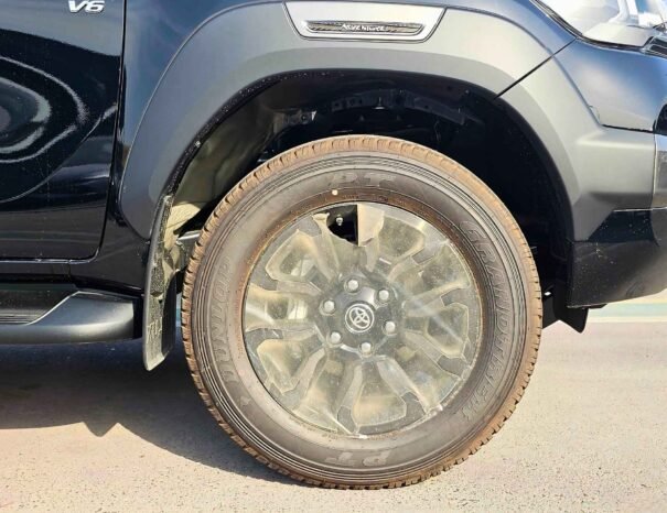 TOYOTA HILUX ADVENTURE 2025 БЕНЗИН V6 4.0L A/T