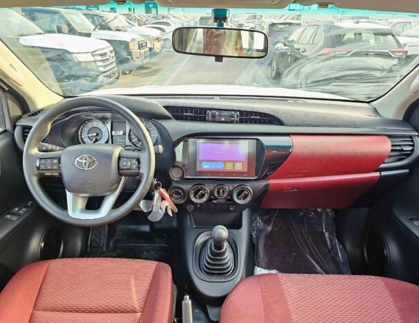 TOYOTA HILUX GL-G EURO 4 SINGAL CABIN PETROL MT V4 2.7L M/T