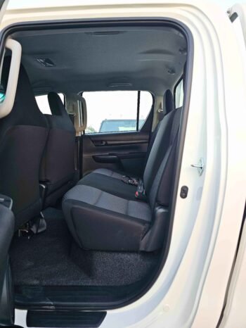 TOYOTA HILUX Image 5
