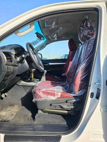 TOYOTA HILUX Image 5
