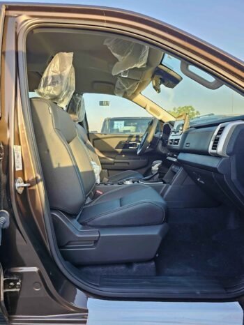 MITSUBISHI L200 Image 6