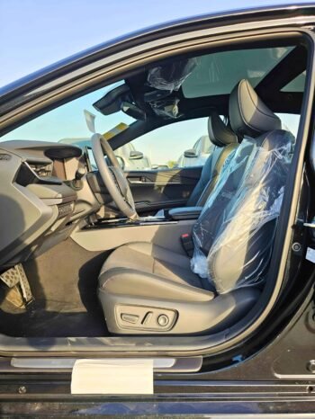 TOYOTA CAMRY Image 8