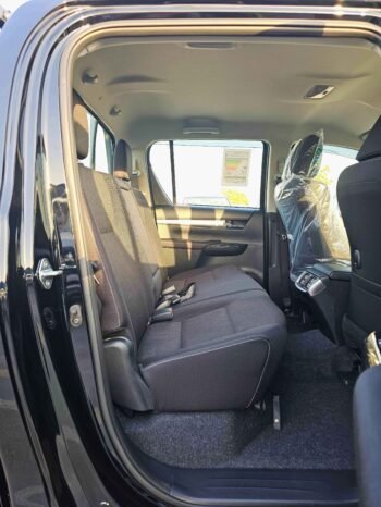 TOYOTA HILUX Image 4