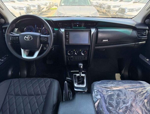 TOYOTA FORTUNER EXR 2023 PETROL V4 2.7L A/T