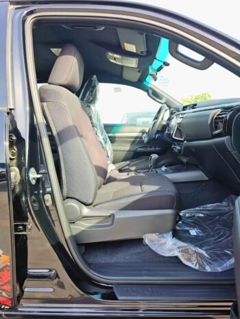 TOYOTA HILUX Image 8