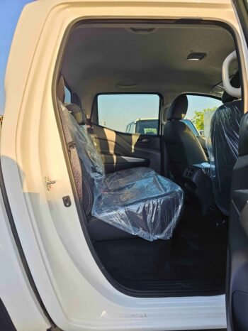NISSAN NAVARA Image 4