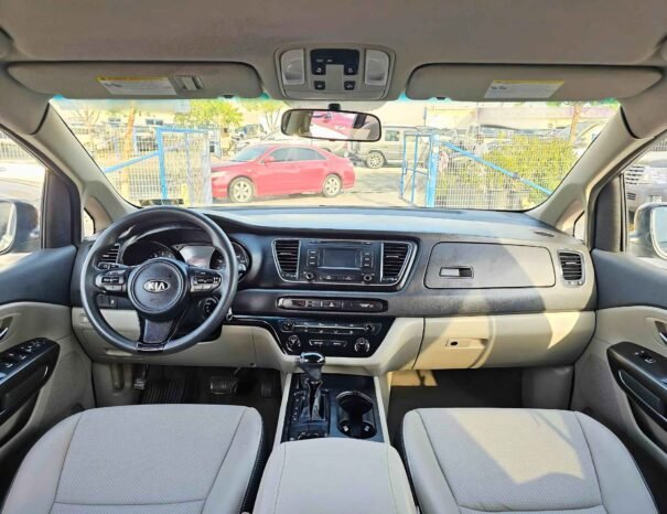 KIA SEDONA LX 2017 PETROL V6 3.3L A/T