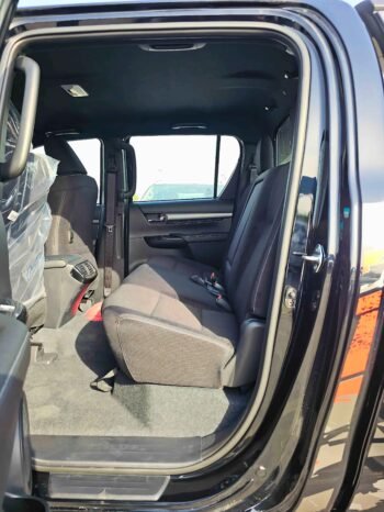 TOYOTA HILUX Image 7