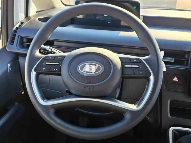 HYUNDAI STARIA CARGO 2025 PETROL V4 2.2L M/T