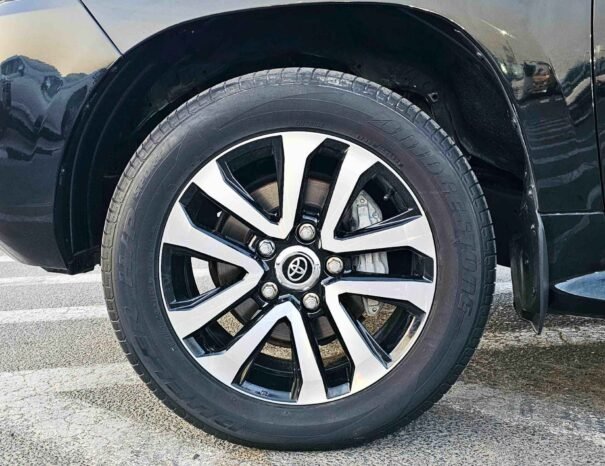 TOYOTA LANDCRUISER GXR 2019 БЕНЗИН V6 4.0L V6 A/T