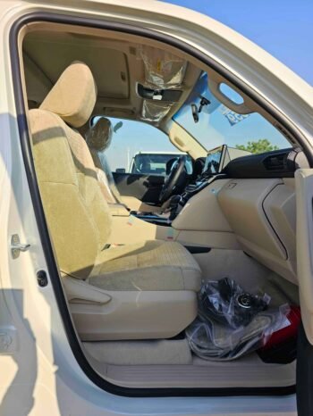 TOYOTA LANDCRUISER Image 7