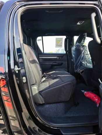 TOYOTA HILUX Image 6