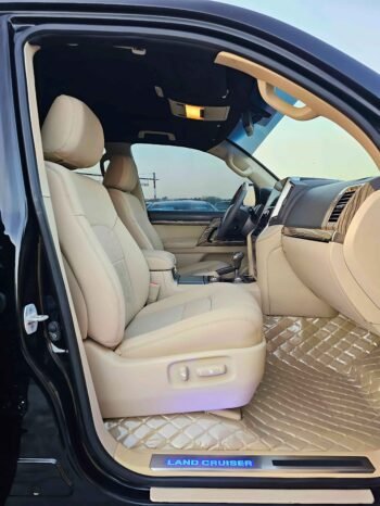 TOYOTA LANDCRUISER Image 7