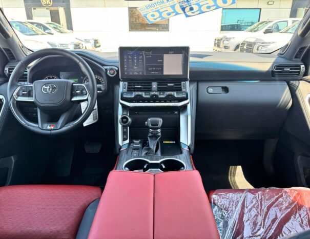 TOYOTA LANDCRUISER GR SPORT 2024 БЕНЗИН V6 3,5 Л А/Т