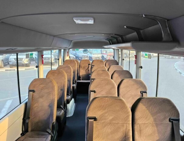 TOYOTA COASTER 2025 DIESEL V6 4.0L M/T