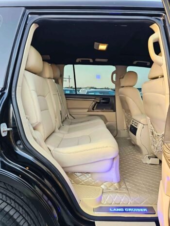 TOYOTA LANDCRUISER Image 5