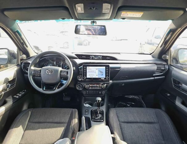TOYOTA HILUX ADVENTURE 2025 БЕНЗИН V6 4.0L A/T