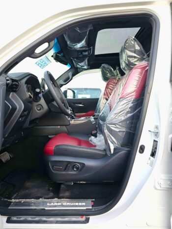 TOYOTA LANDCRUISER Image 4