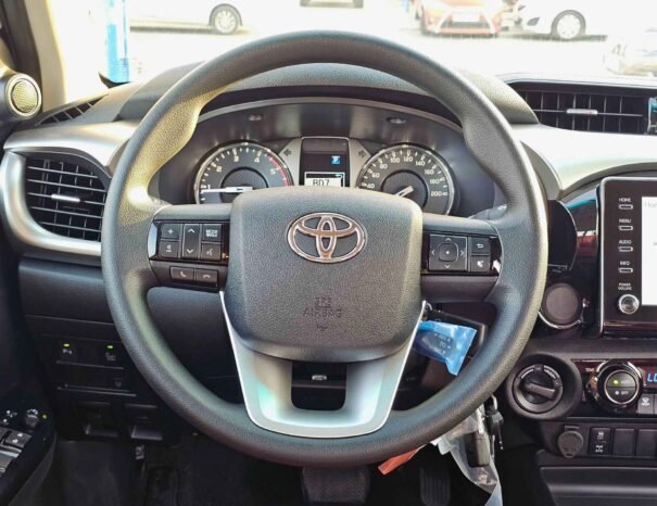 TOYOTA HILUX SR5 EURO 4 2025 DIESEL V4 2.4L A/T