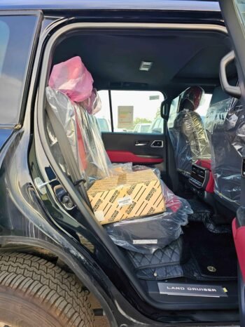 TOYOTA LANDCRUISER Image 15