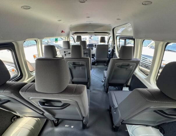 TOYOTA HIACE HIGHROOF 2025 DIESEL V4 2.8L M/T