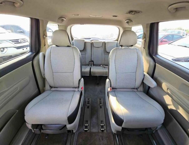 KIA SEDONA LX 2017 PETROL V6 3.3L A/T