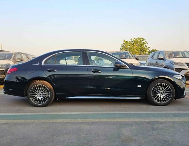 MERCEDES BENZ C200L TURBO SPORT EDITION PETROL V4 1.5L A/T