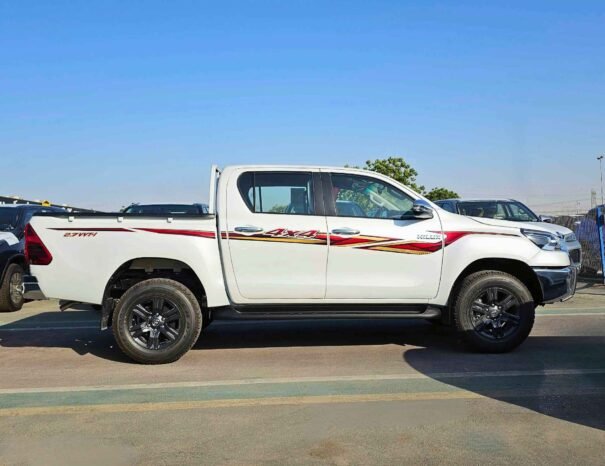 TOYOTA HILUX GLX SR5 2025 PETROL V4 2.7L M/T