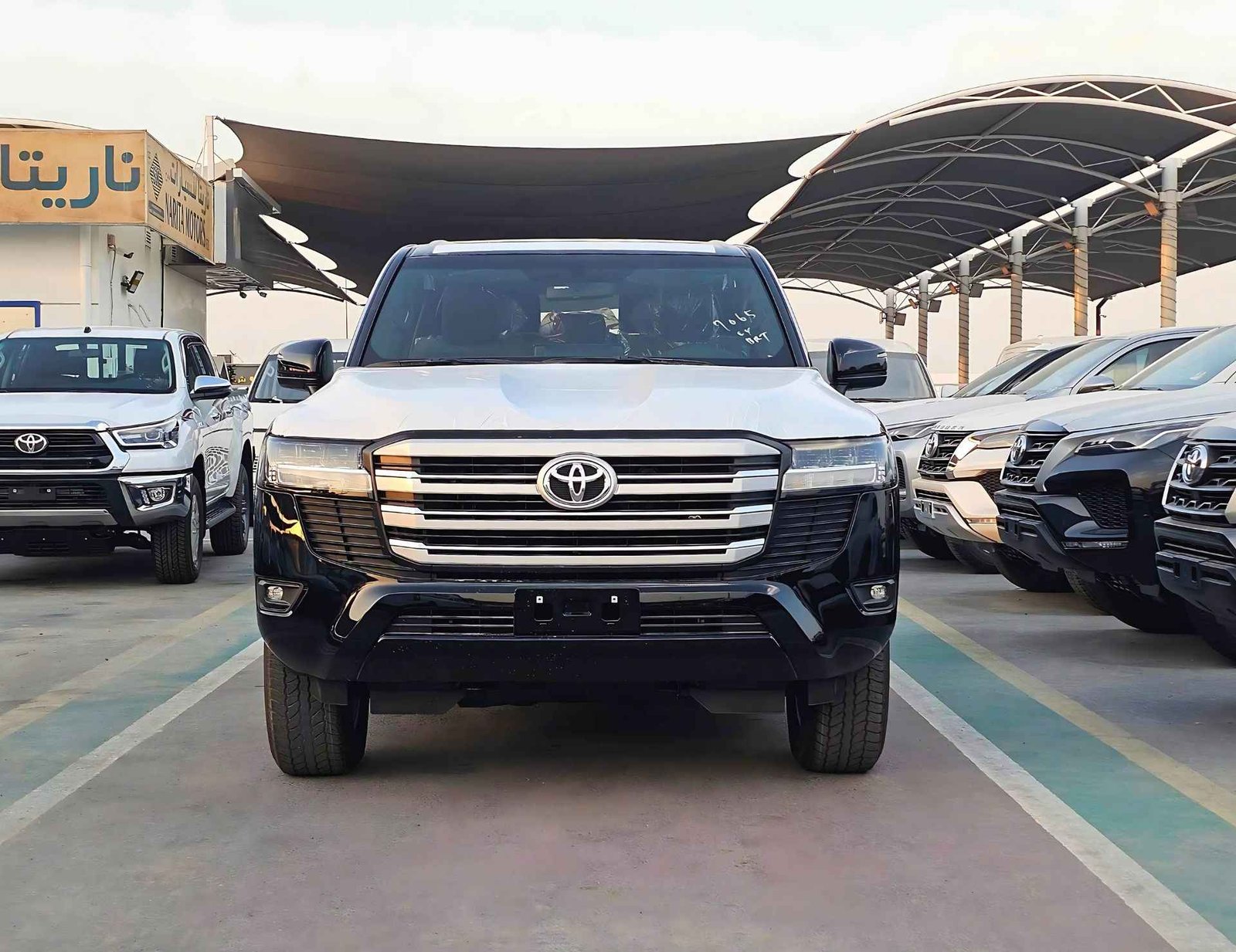 TOYOTA LANDCRUISER LC300 GXR 2024 БЕНЗИН V6 4.0L A/T