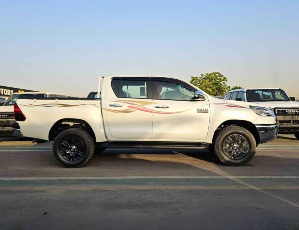 TOYOTA HILUX SR5 EURO 4 2025 DIESEL V4 2.4L A/T