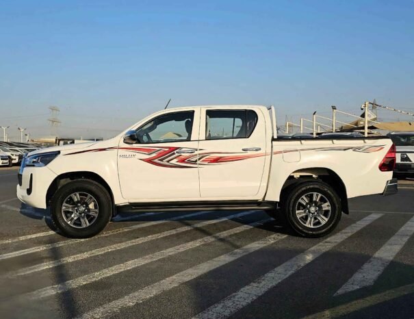 TOYOTA HILUX WIDE BODY 2023 PETROL V4 2.7L A/T