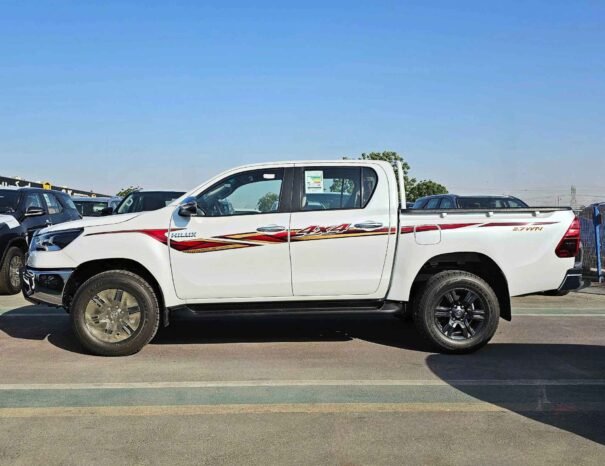 TOYOTA HILUX GLX SR5 2025 PETROL V4 2.7L M/T