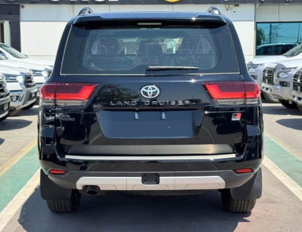 TOYOTA LANDCRUISER GR SPORT 2024 БЕНЗИН V6 3,5 Л А/Т