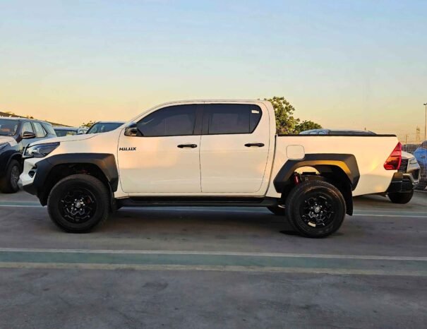 TOYOTA HILUX GR SPORT REVO 2024 DIESEL V4 2.8L A/T
