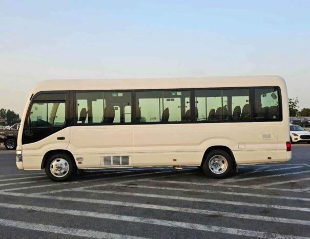 TOYOTA COASTER 2025 DIESEL V6 4.0L M/T