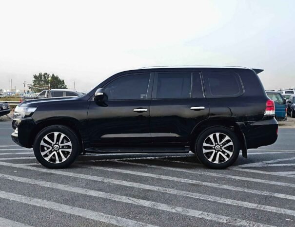 TOYOTA LANDCRUISER GXR 2019 БЕНЗИН V6 4.0L V6 A/T