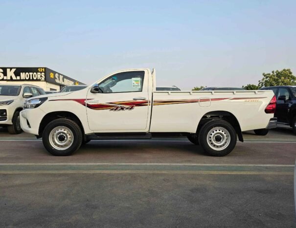 TOYOTA HILUX GL-G EURO 4 SINGAL CABIN PETROL MT V4 2.7L M/T
