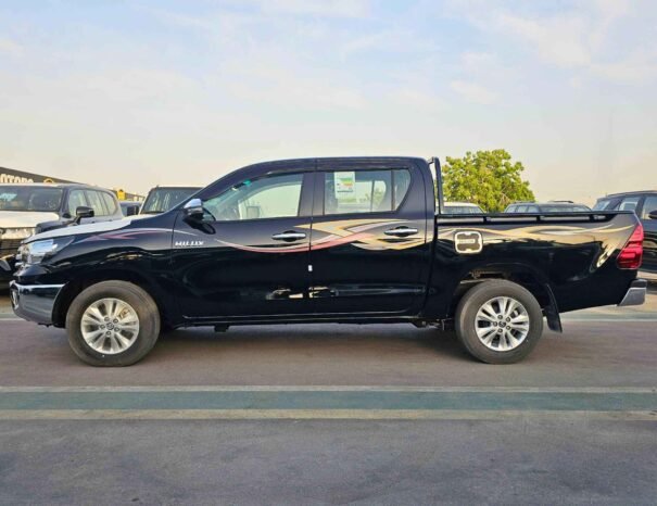 TOYOTA HILUX SR5 NARROW BODY 2025 PETROL V4 2.7L A/T