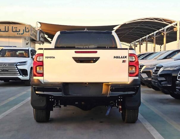 TOYOTA HILUX GR SPORT REVO 2024 DIESEL V4 2.8L A/T