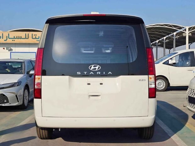 HYUNDAI STARIA CARGO 2025 PETROL V4 2.2L M/T