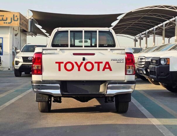 تويوتا هايلكس هايلكس SR5 ضيقة الهيكل 2025 بنزين V4 2.7L A/T