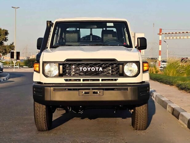 TOYOTA LANDCRUISER PICKUP 2024 DIESEL V6 4.2L M/T