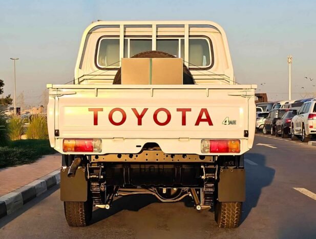 TOYOTA LANDCRUISER PICKUP 2024 DIESEL V6 4.2L M/T