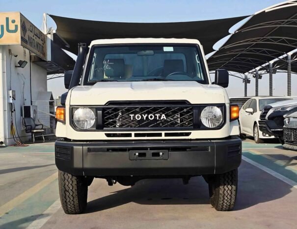 Пикап Toyota Land Cruiser LC79 SC 2024, дизельный двигатель V6 4,2 л, МКПП