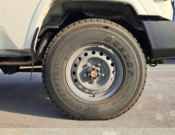 Пикап Toyota Land Cruiser LC79 SC 2024, дизельный двигатель V6 4,2 л, МКПП