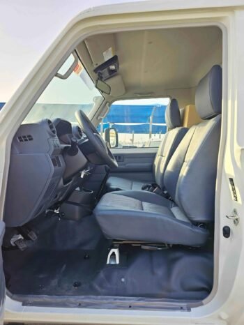 Пикап Toyota Land Cruiser LC79 SC 2024, дизельный двигатель V6 4,2 л, МКПП