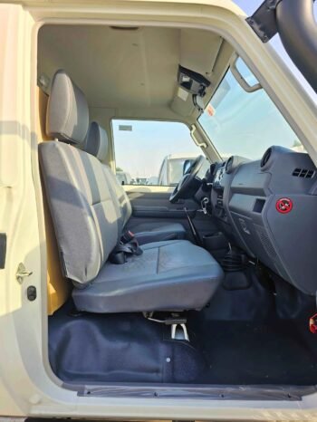 Пикап Toyota Land Cruiser LC79 SC 2024, дизельный двигатель V6 4,2 л, МКПП